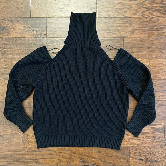 Zara cut out shoulder black knit long sleeve turtleneck sweater - Picture 3 of 10